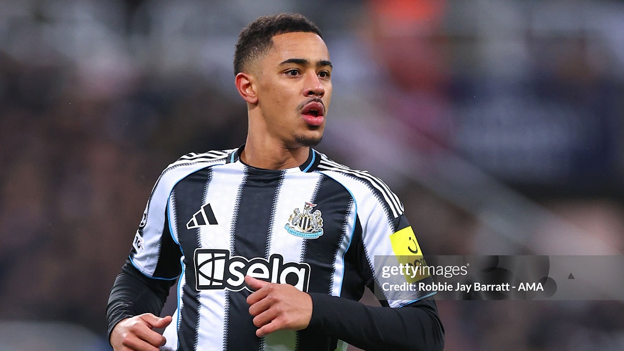 Jacob Ramsey Akui Sulit Tembus Trio Gelandang Utama Newcastle