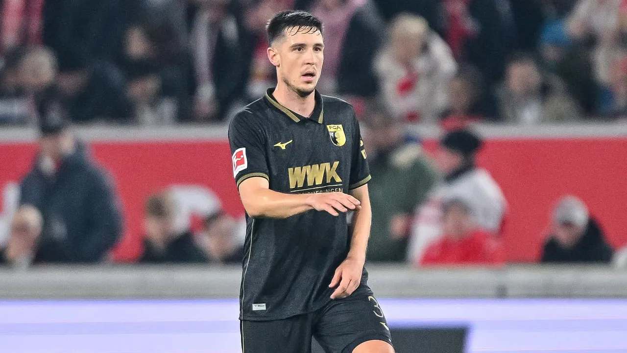 Bek FC Augsburg, Keven Schlotterbeck.