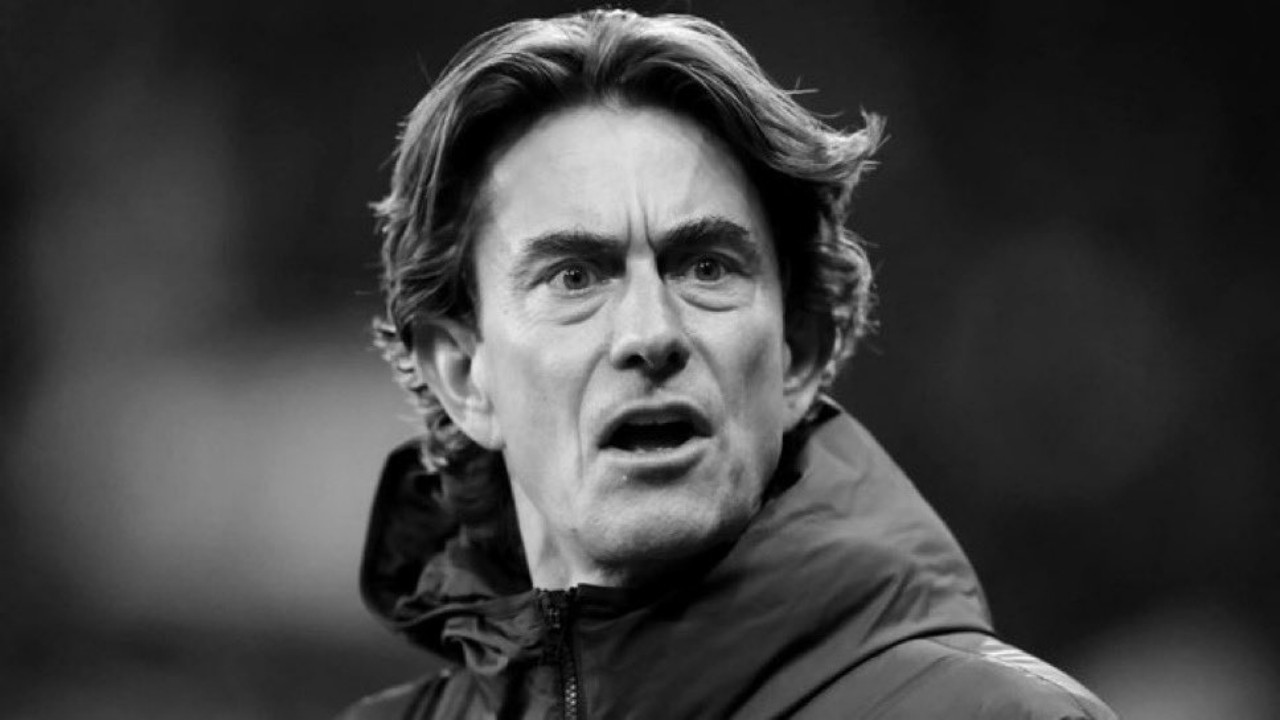 Tottenham Mulai Kontak Manajer Pengganti Thomas Frank