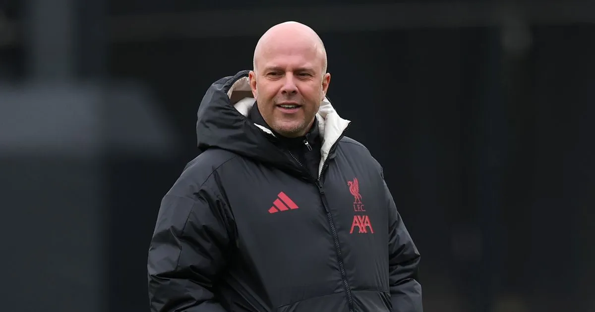 Arne Slot Dihadapkan Dilema Tanpa Dua Pemain Liverpool