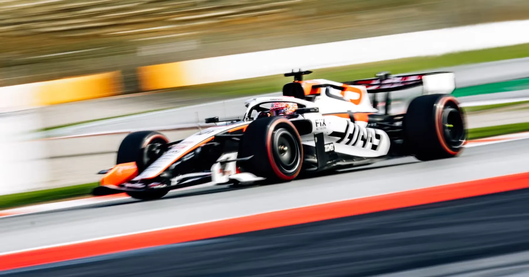 Esteban Ocon Terkagum oleh Usaha Hebat Tim Haas - sumber: (racingnews365)