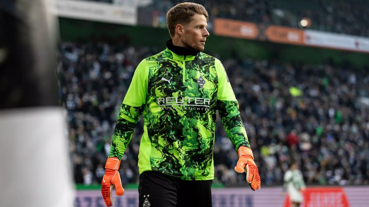 Flekken Cedera, Bayer Leverkusen Resmi Pinjam Jonas Omlin dari Gladbach