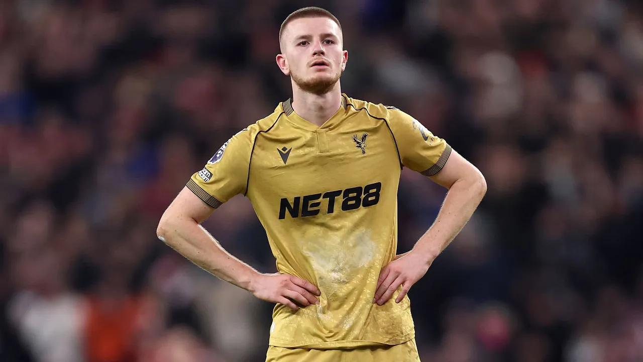 Gelandang Crystal Palace, Adam Wharton.