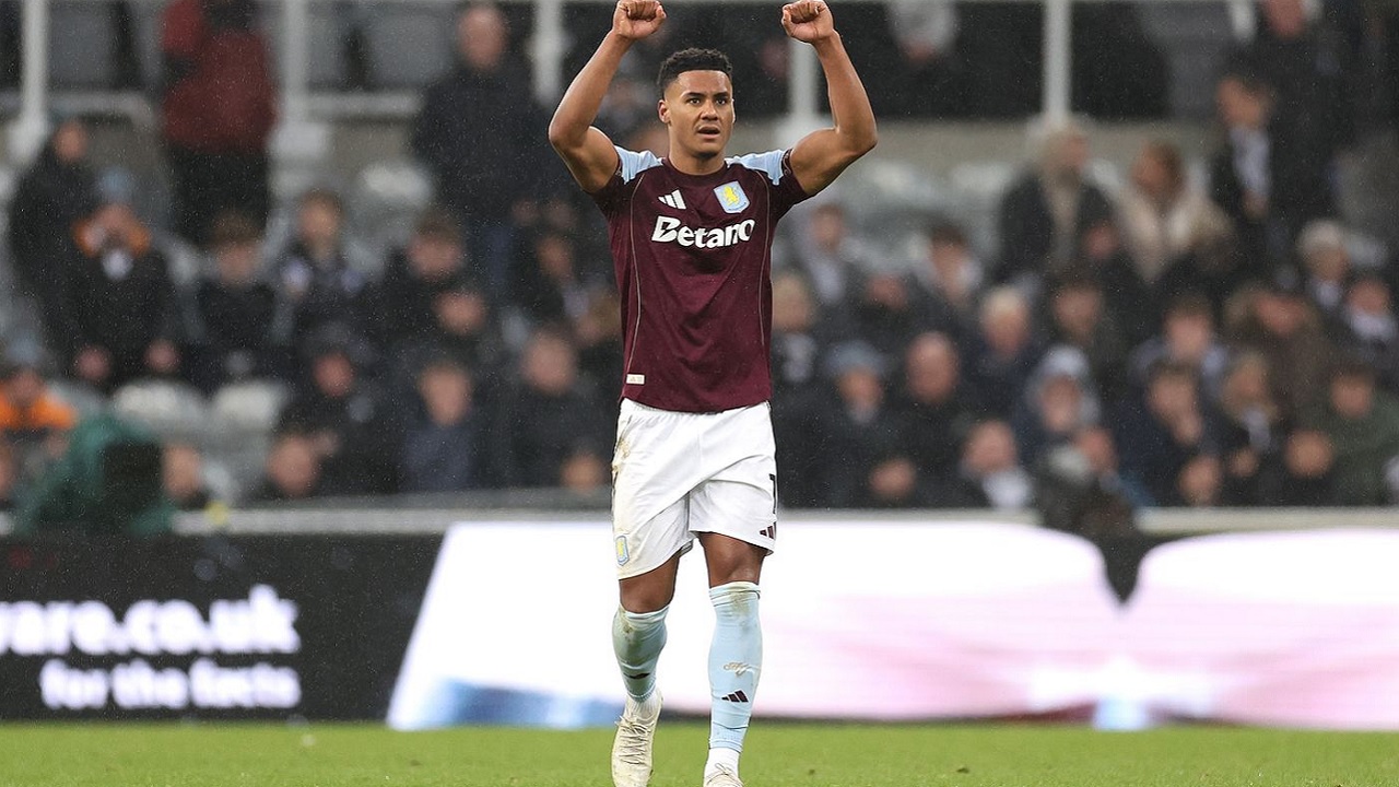 Ollie Watkins Senang Aston Villa Bisa Curi 3 Poin Dari St. James Park
