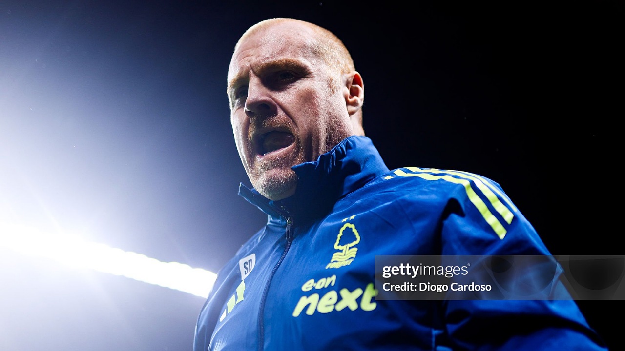 Sean Dyche Minta Premier League Larang Handuk di Pinggir Lapangan