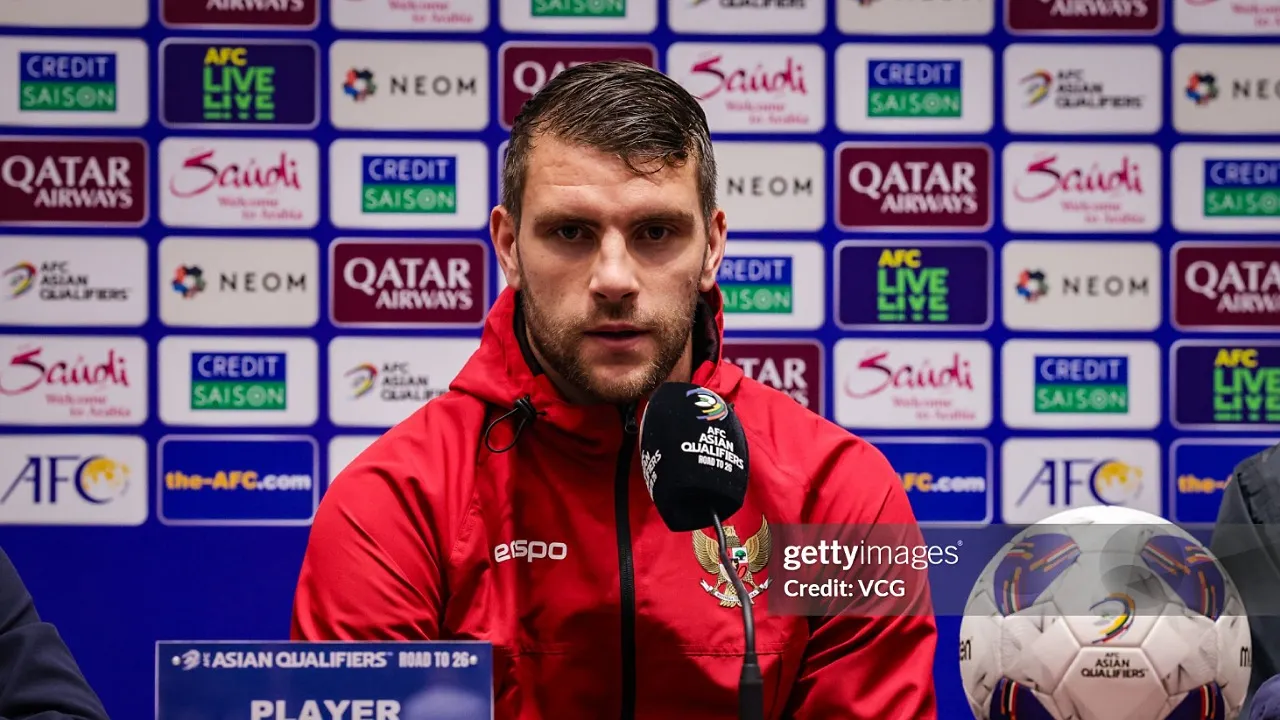 Maarten Paes segera berseragam Ajax