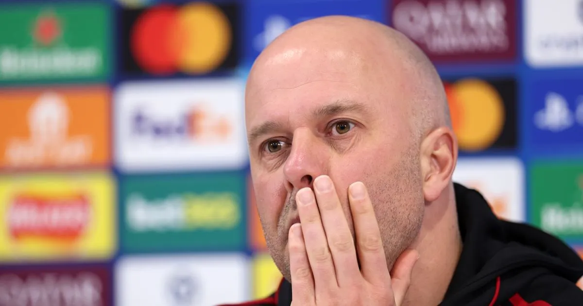 Arne Slot Minta Liverpool Berubah untuk Redam Spekulasi