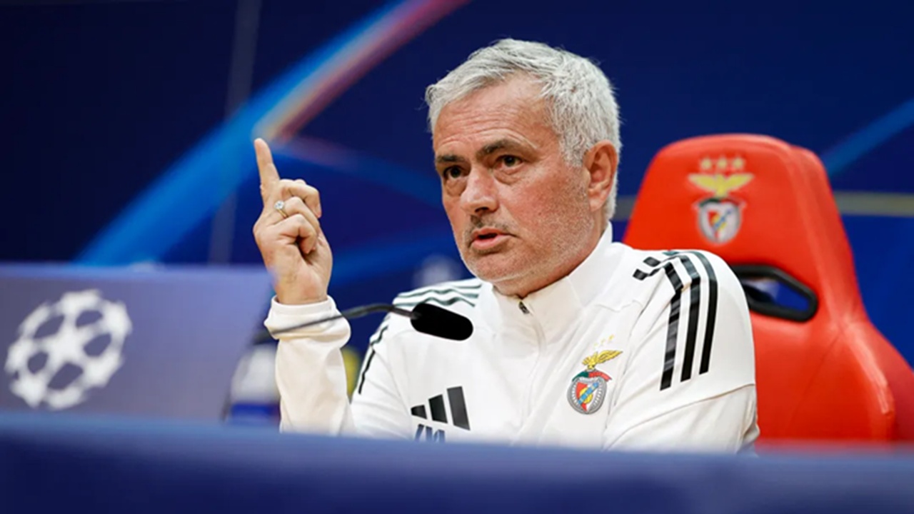 Jose Mourinho Doakan Arbeloa Sukses Melatih Real Madrid