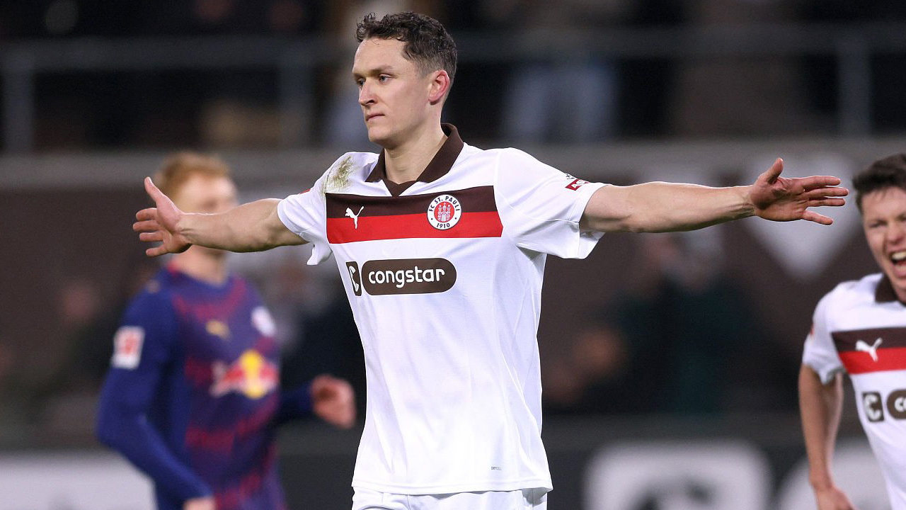 Martijn Kaars Bahagia Selamatkan St. Pauli dari Kekalahan
