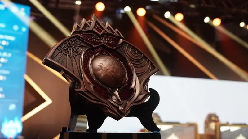 Pemain Pindah Tim dan Langsung Juara di M-Series MLBB