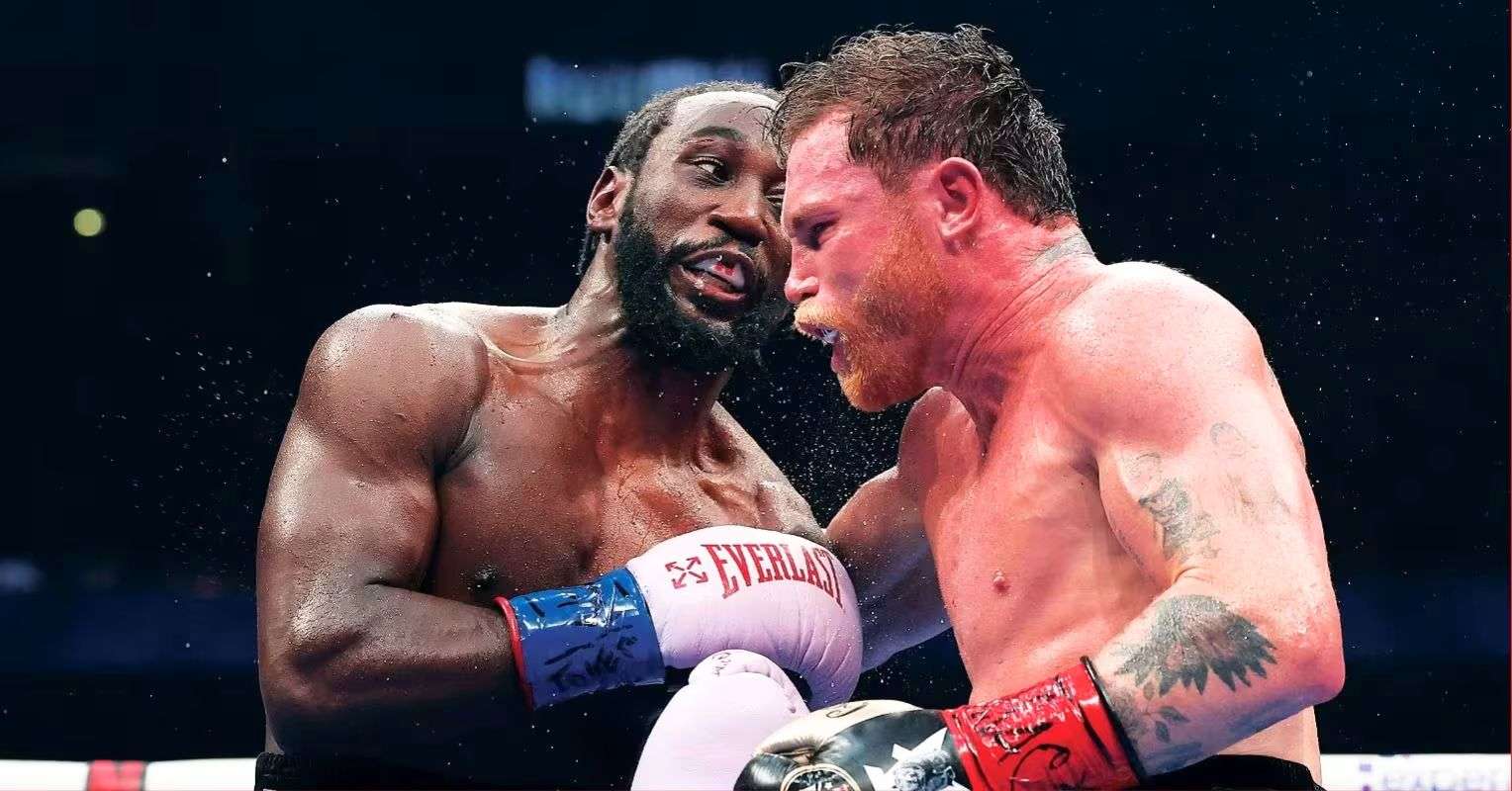 Petinju Tak Terkalahkan Raih Gelar Dunia Bekas Milik Canelo
