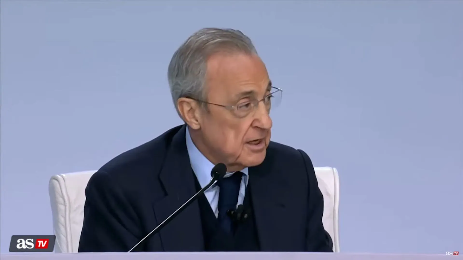 Presiden Real Madrid Bahas Sikap dengan Bellingham - sumber: (footballespana)