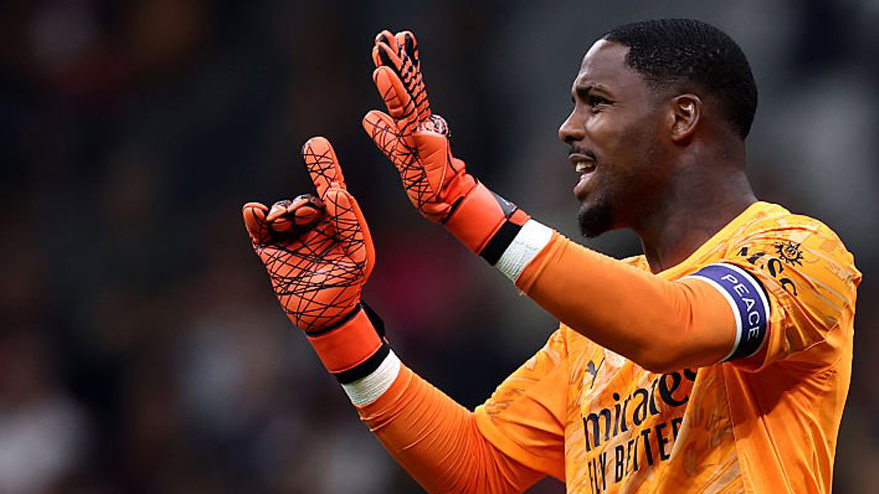 Save Krusial Yang Buktikan Kualitas Mike Maignan Sebagai Kiper Milan