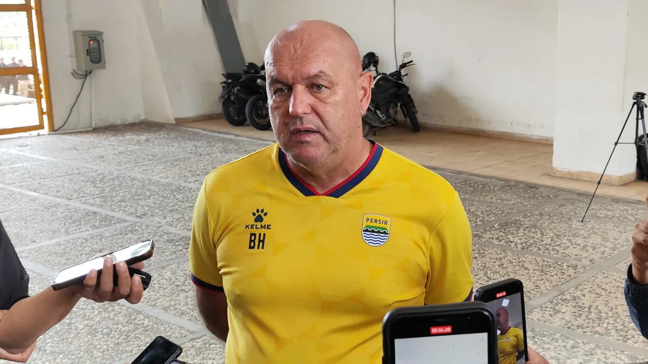 Persib Waspadai Misi Kebangkitan Persis dari Dasar Klasemen