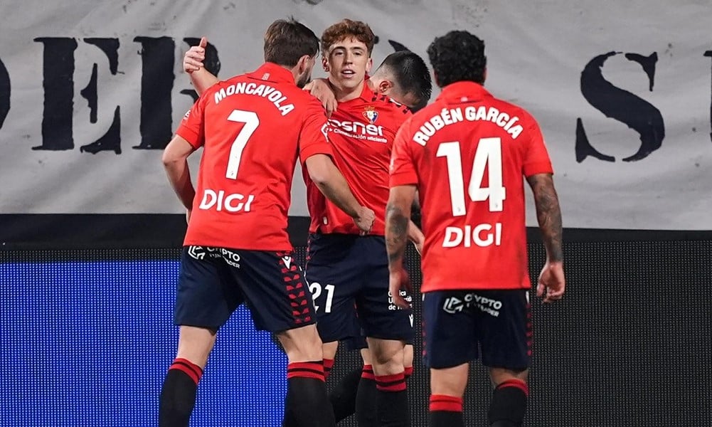 Tottenham Pimpin Perburuan Victor Munoz dari Osasuna