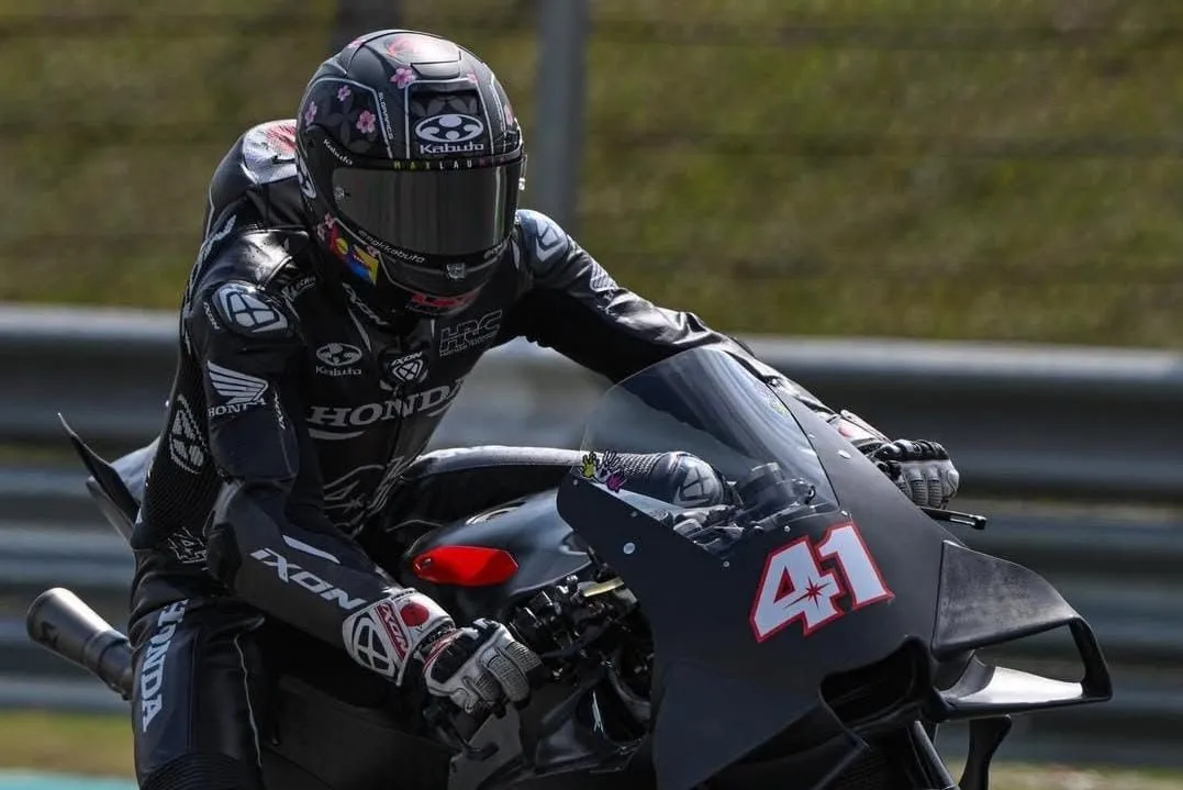 Aleix Espargaro Unggul di Awal Shakedown MotoGP 2026 - sumber: (motorsport)