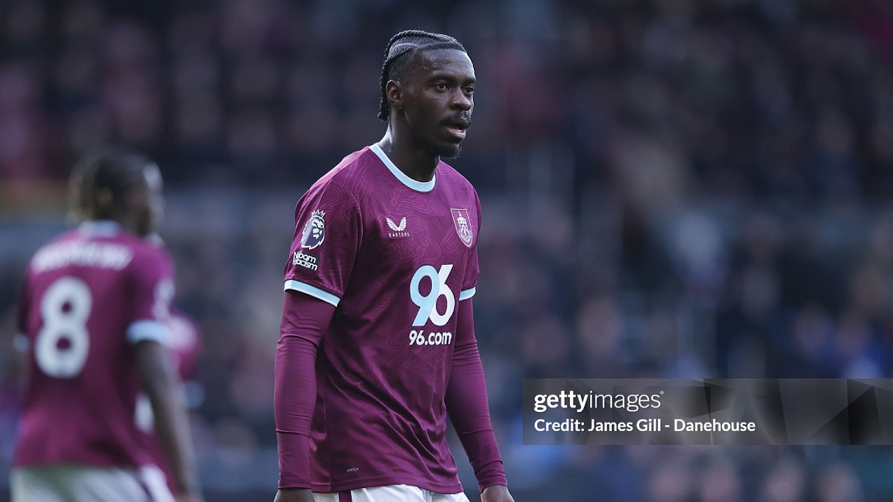 Axel Tuanzebe: Burnley Harus Belajar dari Hasil Imbang Lawan Tottenham