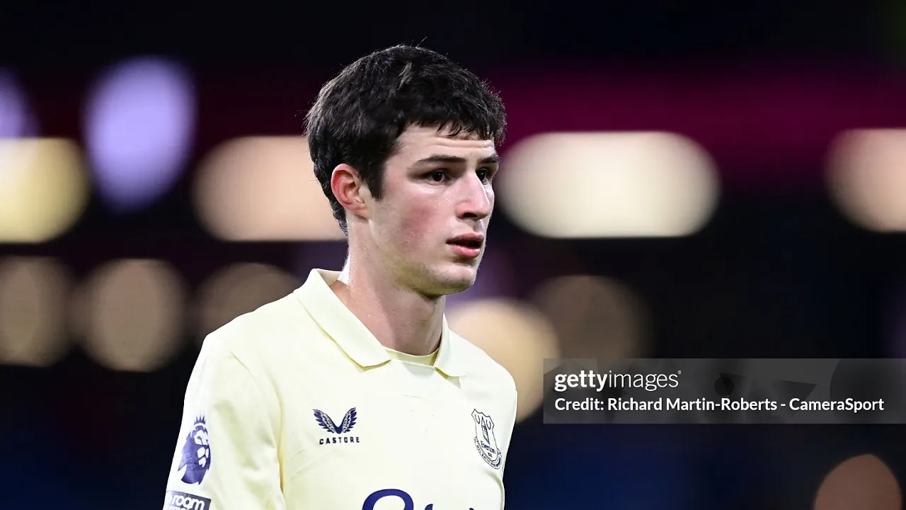 David Moyes Dukung Perkembangan Merlin Rohl di Everton