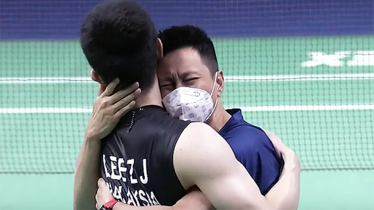 Duel Menarik Lee Zii Jia & Alwi Farhan Dibumbui Perseturuan Dengan Indra Wijaya