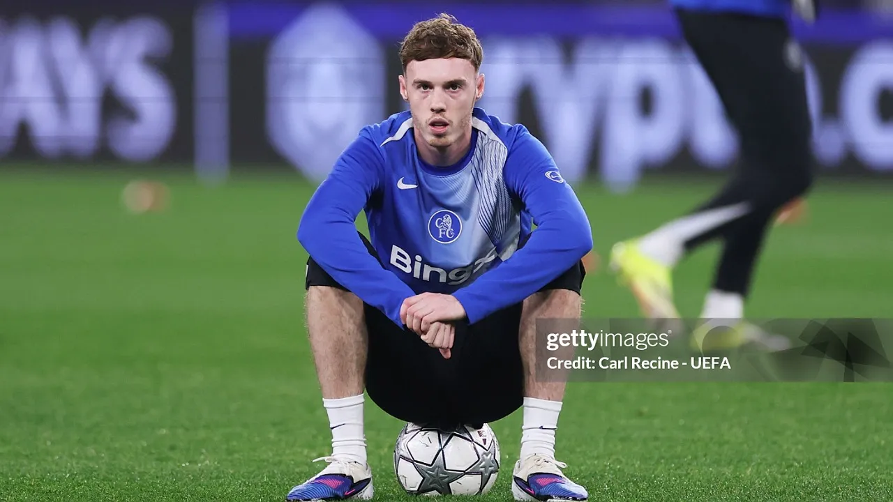 Cole Palmer dikaitkan dengan Manchester United