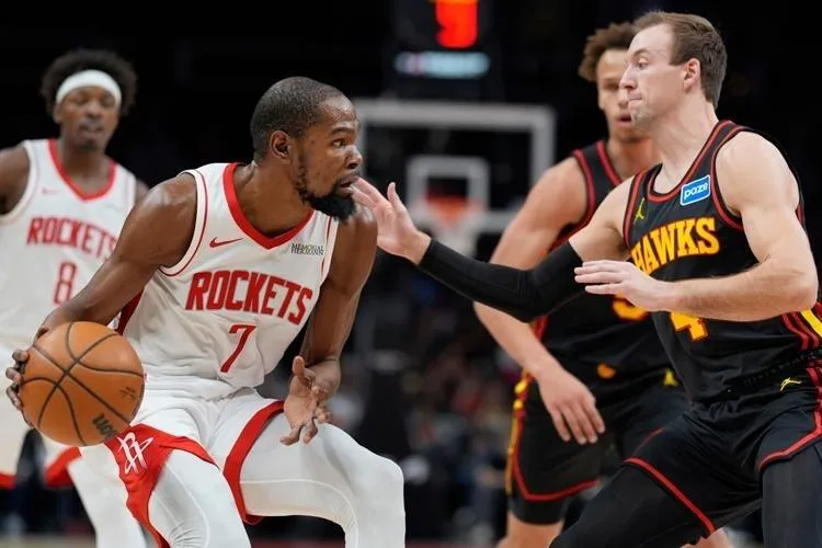 Rockets Redam Hawks, Kevin Durant Cemerlang dengan 31 Poin - sumber: (mainbasket)