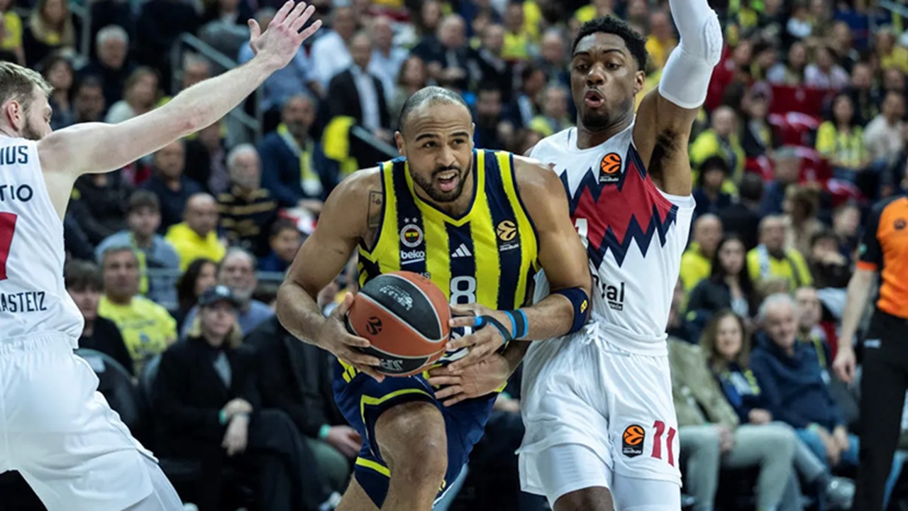 Talen Horton-Tucker Minta Pemain Fenerbahce Tak Cepat Puas