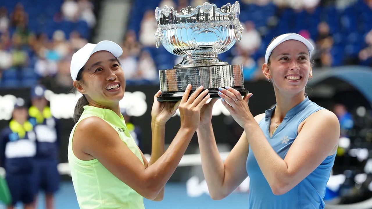 Australian Open 2026: Reuni Elise Mertens Dan Zhang Shuai Berbuah Manis