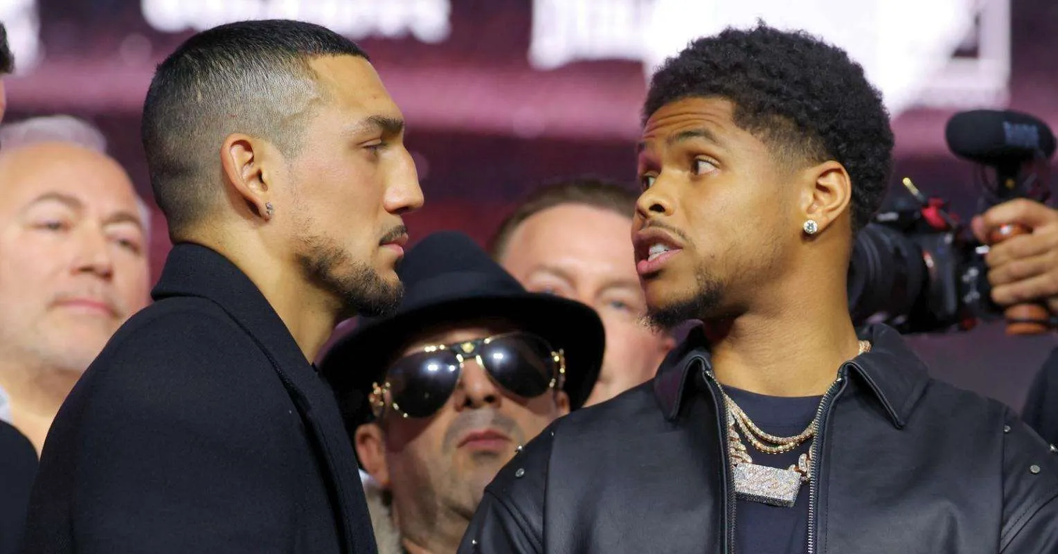 Eks Juara Dunia Hadir di Lopez vs Stevenson untuk Tantang Pemenang - sumber: (secondsout)