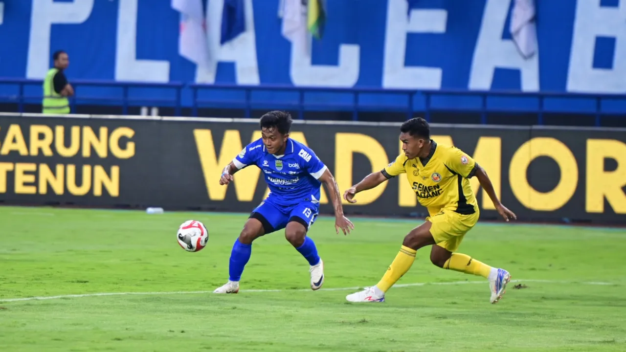 Febri Hariyadi dikabarkan akan dipinjamkan, Bojan Hodak buka suara