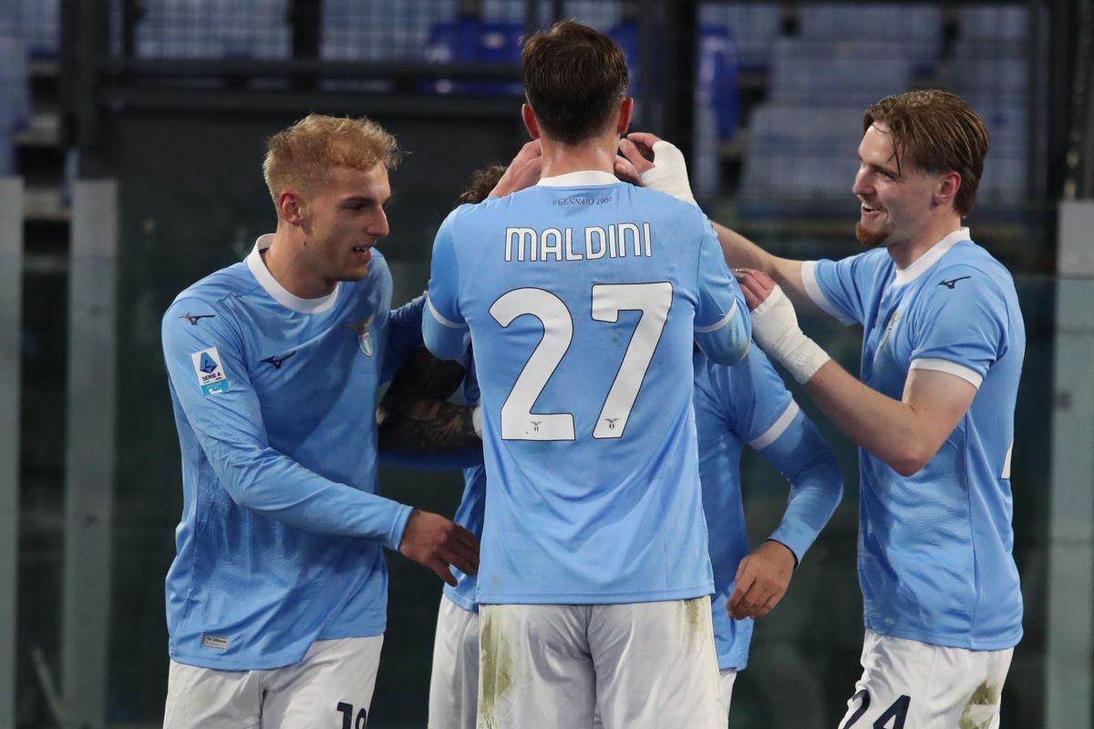 Lazio 3-2 Genoa: Babak Kedua Dramatis dengan 3 Penalti