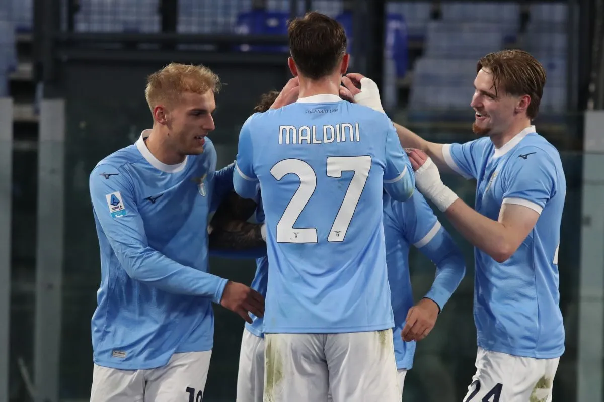 Lazio 3-2 Genoa: Babak Kedua Dramatis dengan 3 Penalti - sumber: (footballitalia)