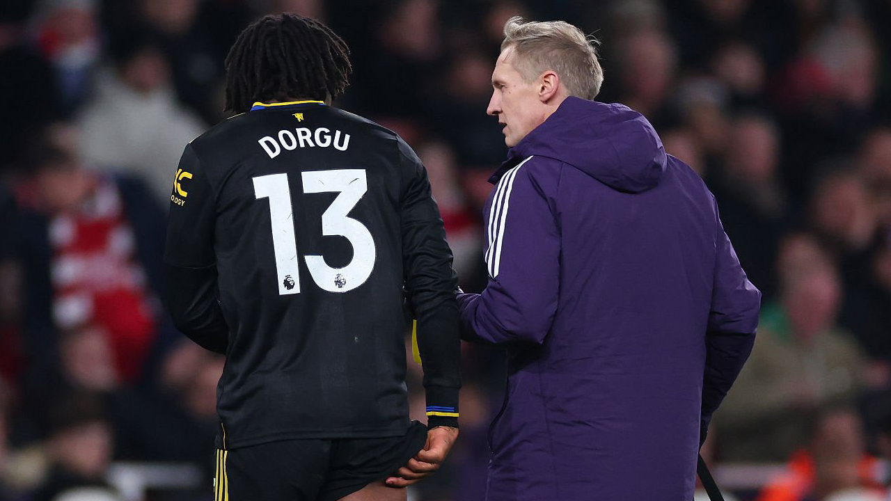 Manchester United Dipastikan Tanpa Patrick Dorgu Saat Hadapi Fulham