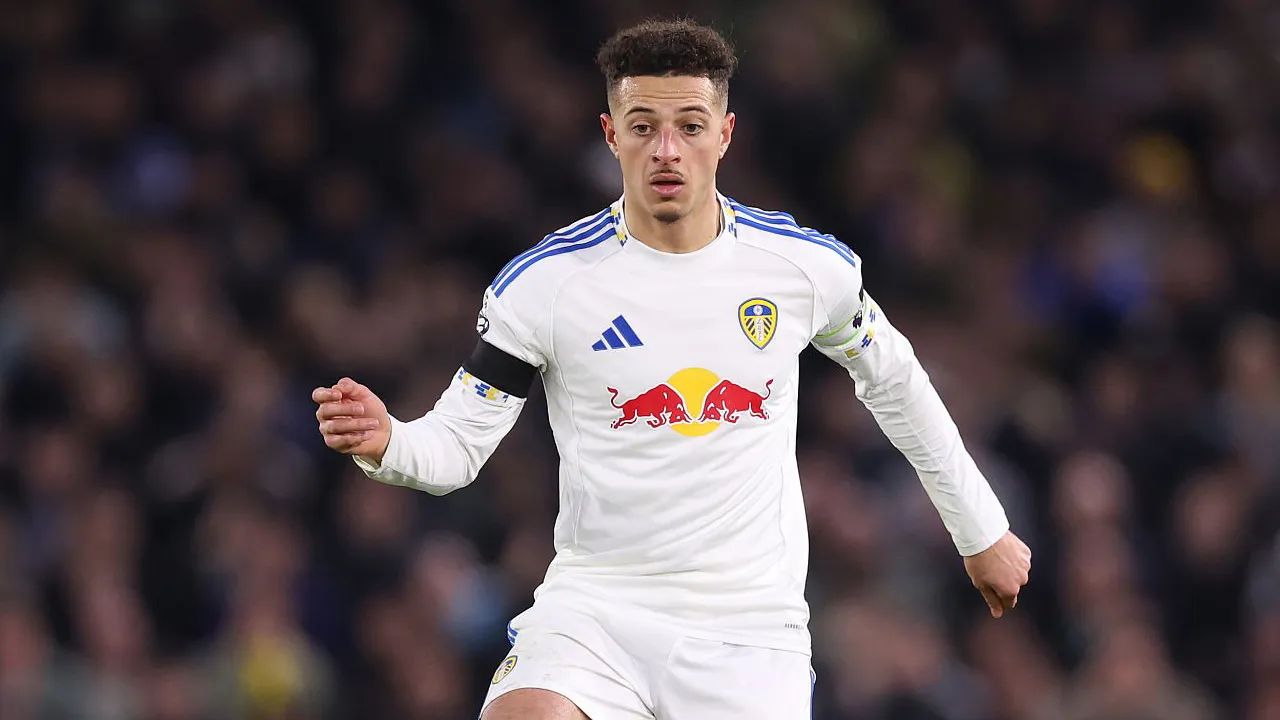 Kapten Leeds United, Ethan Ampadu.