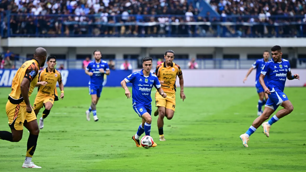 Eliano Reijnders siap menjalani peran sebagai gelandang