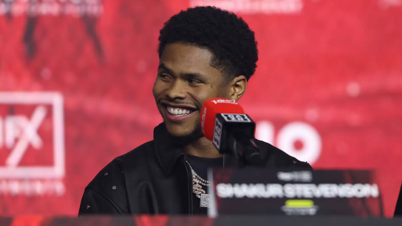 Shakur Stevenson Lontarkan Tuduhan Kontroversial Soal Ayah Teofimo Lopez Jr