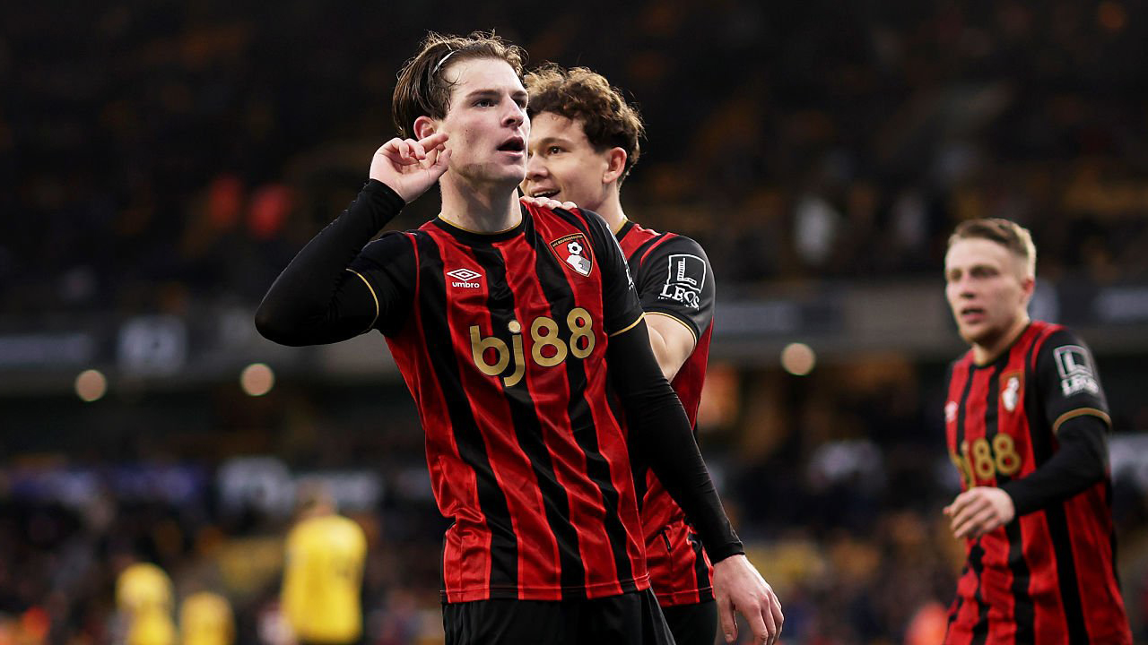 Alex Scott Akui Bournemouth Harus Kerja Keras untuk Taklukkan Wolves