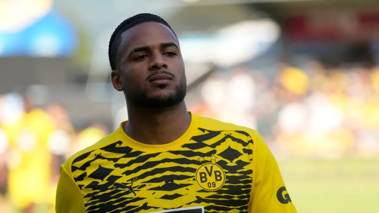 Bek Muda Dortmund Gagal Pindah ke Hamburg SV Karena Masalah Kebugaran