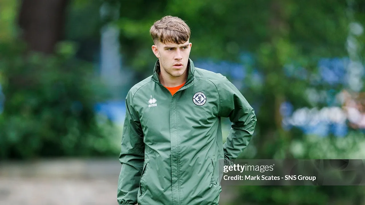 Crystal Palace Incar Bek 18 Tahun Dundee United, Charlie Dewar