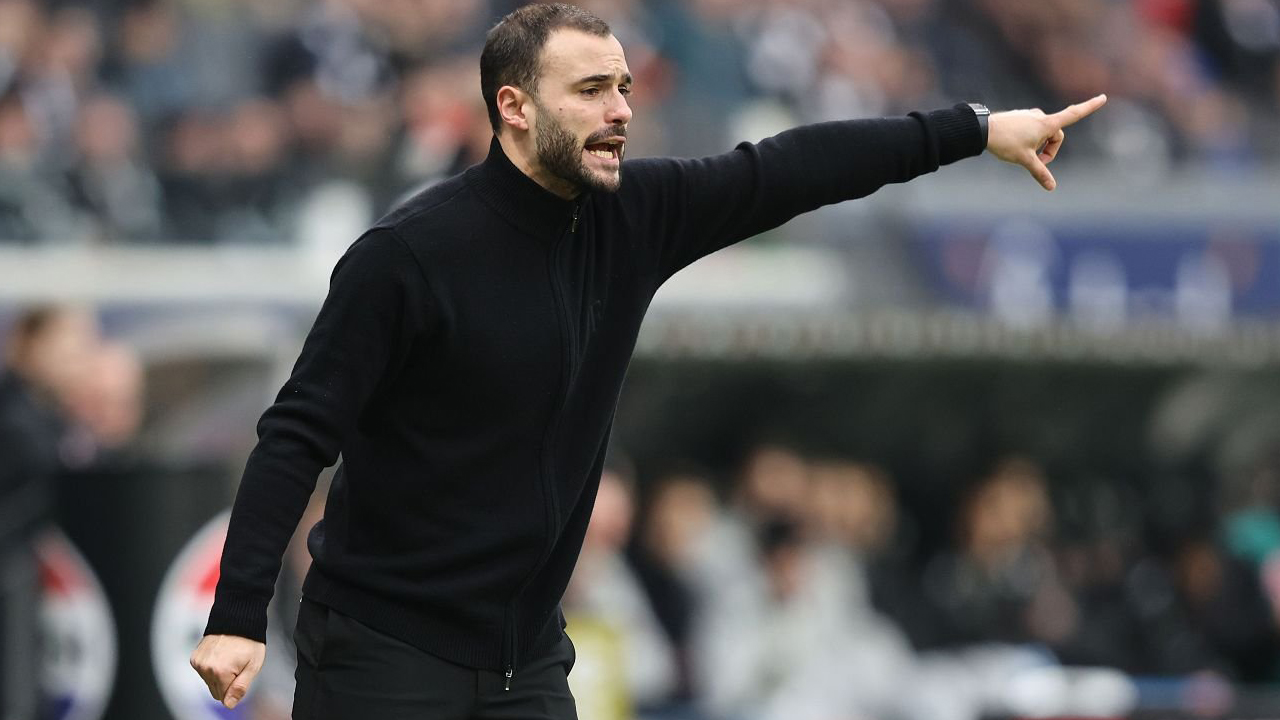 Dennis Schmitt Kecewa Frankfurt Kalah Telak dari Leverkusen