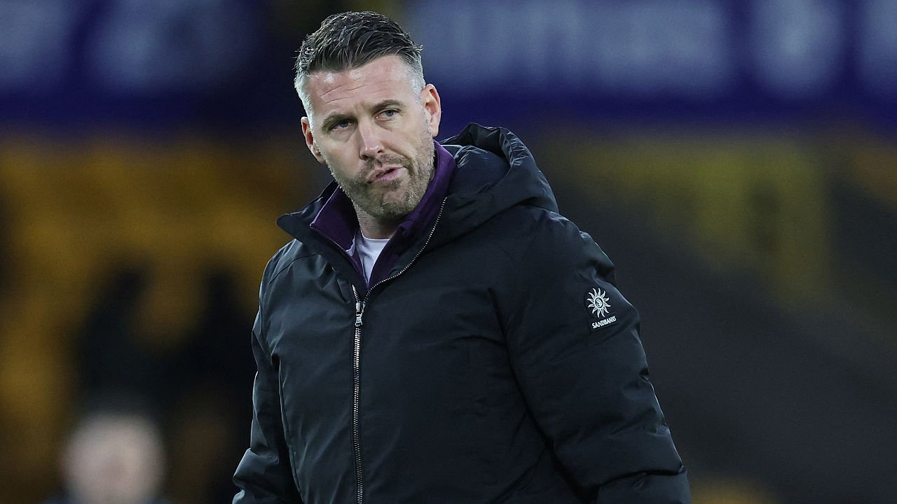 Dikalahkan Bournemouth, Rob Edwards Bahas Finishing Wolves