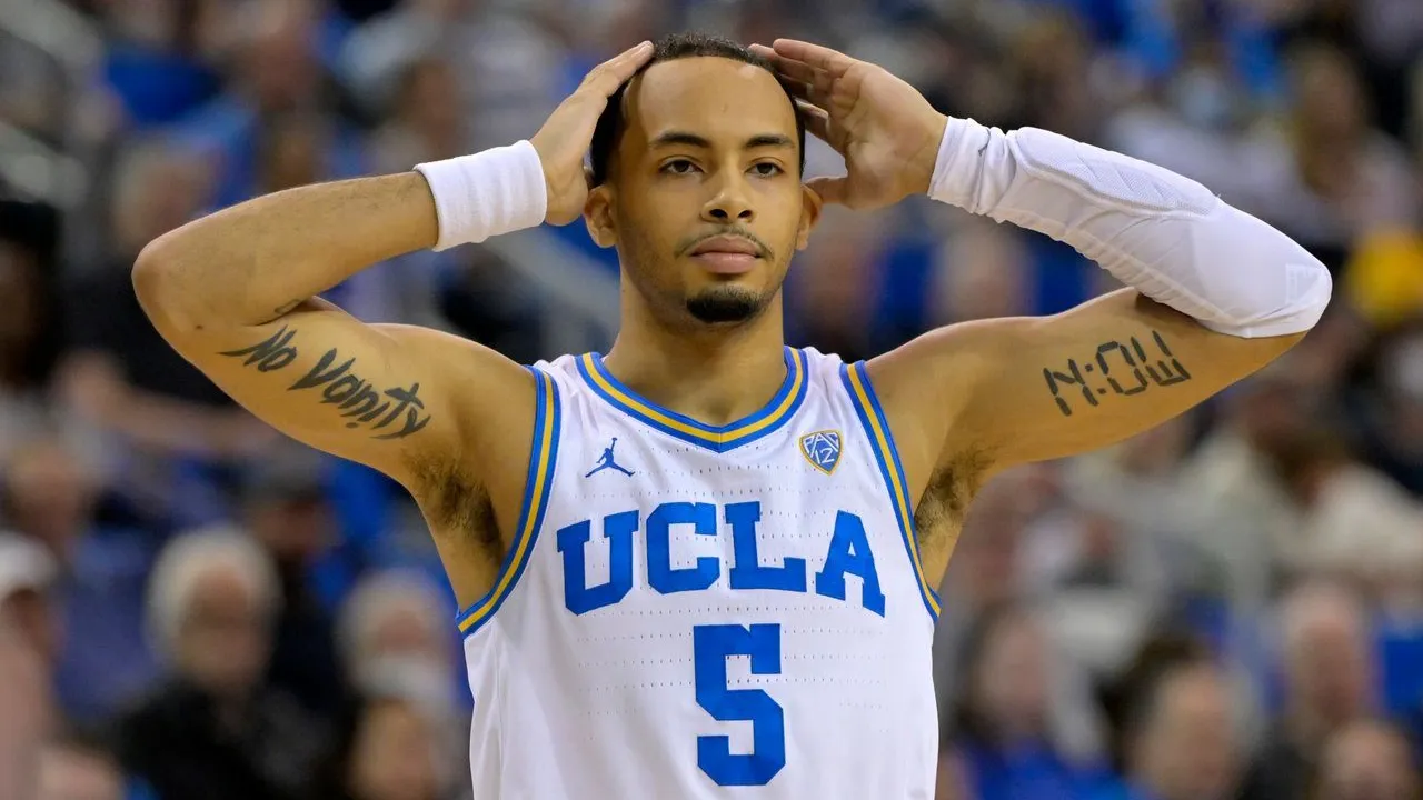 Amari Bailey sedang berupaya memperjuangkan kembali status kelayakan NCAA demi bisa membela tim kampus pada musim 2026–2027. (Foto: AP)