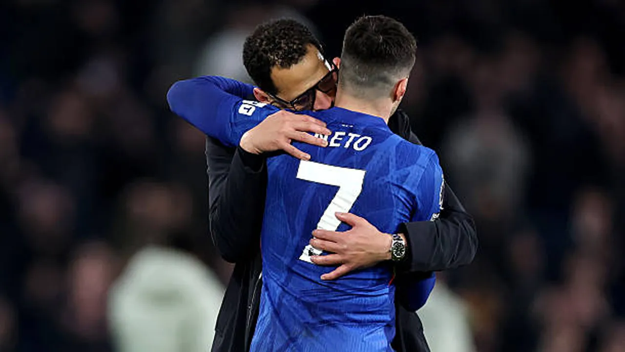 Jadwal Padat Bantu Liam Rosenior Lebih Cepat Memahami Skuat Chelsea