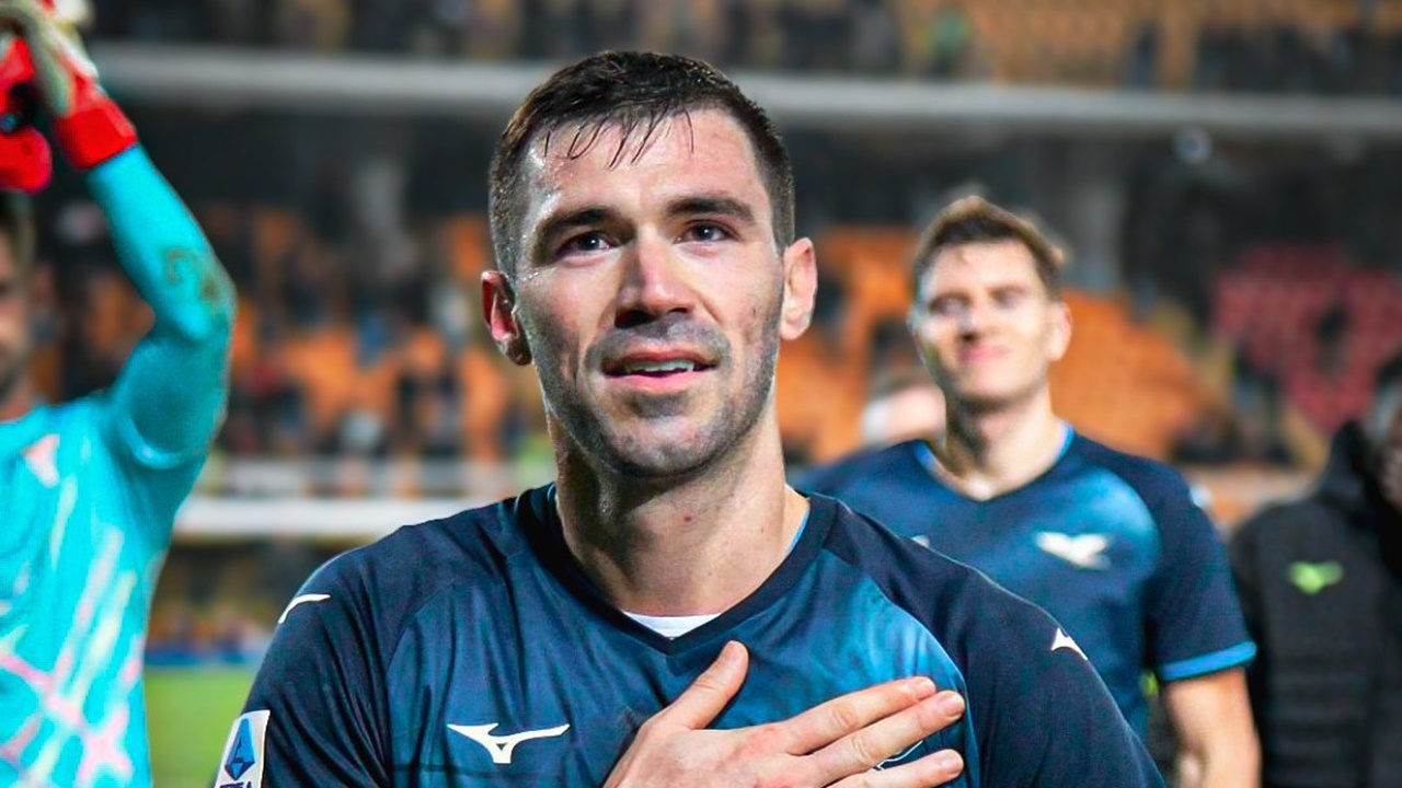 Kehabisan Waktu, Defender Andalan Lazio Batal Pindah ke Al–Sadd