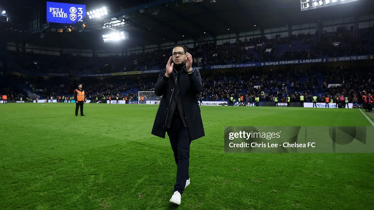 Pelatih kepala Chelsea, Liam Rosenior