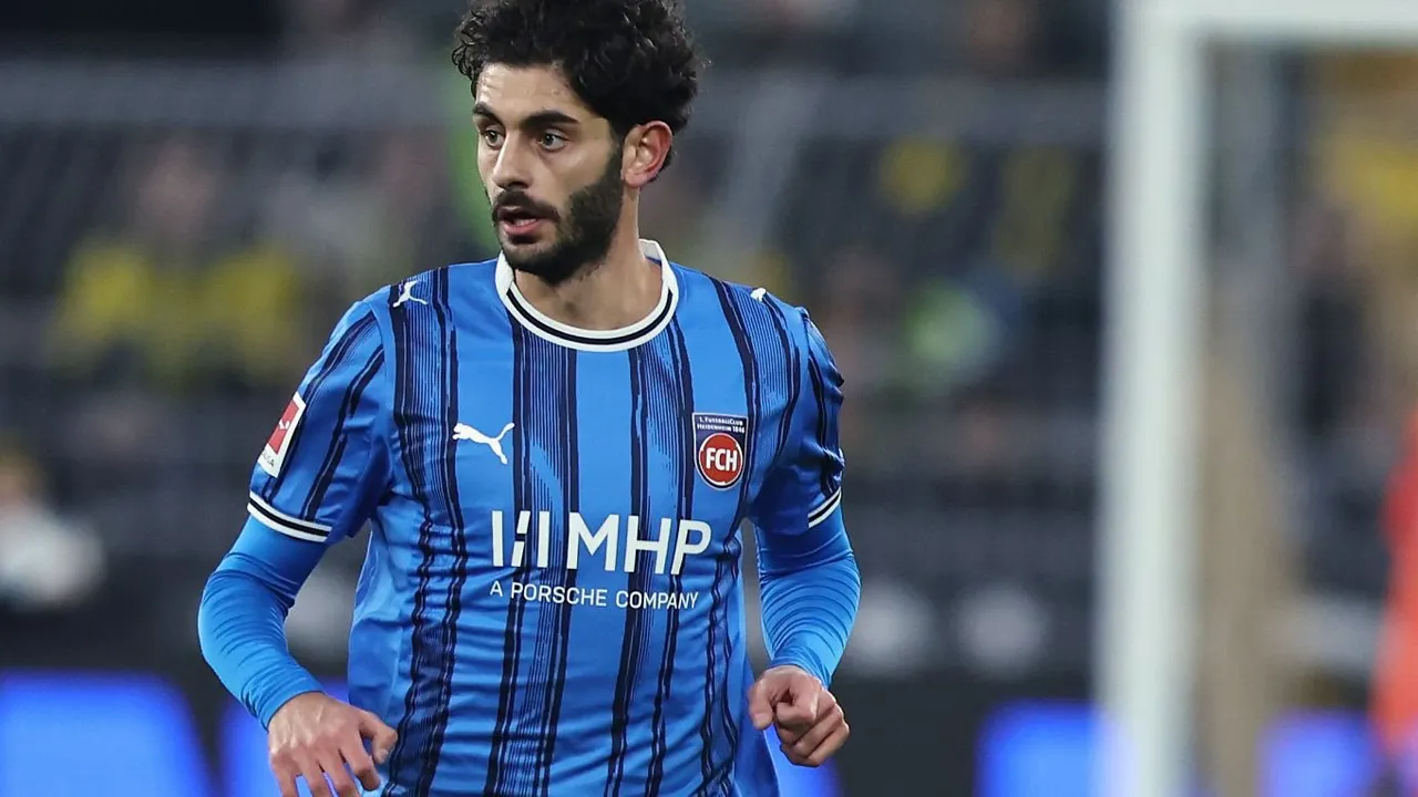 Penyerang FC Heidenheim, Eren Dinkci.