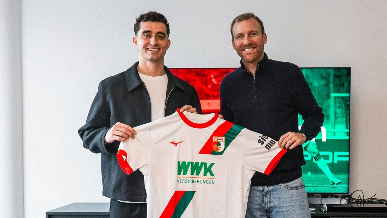 FC Augsburg Resmi Datangkan Striker Buangan Stuttgart, Thomas Kastanaras