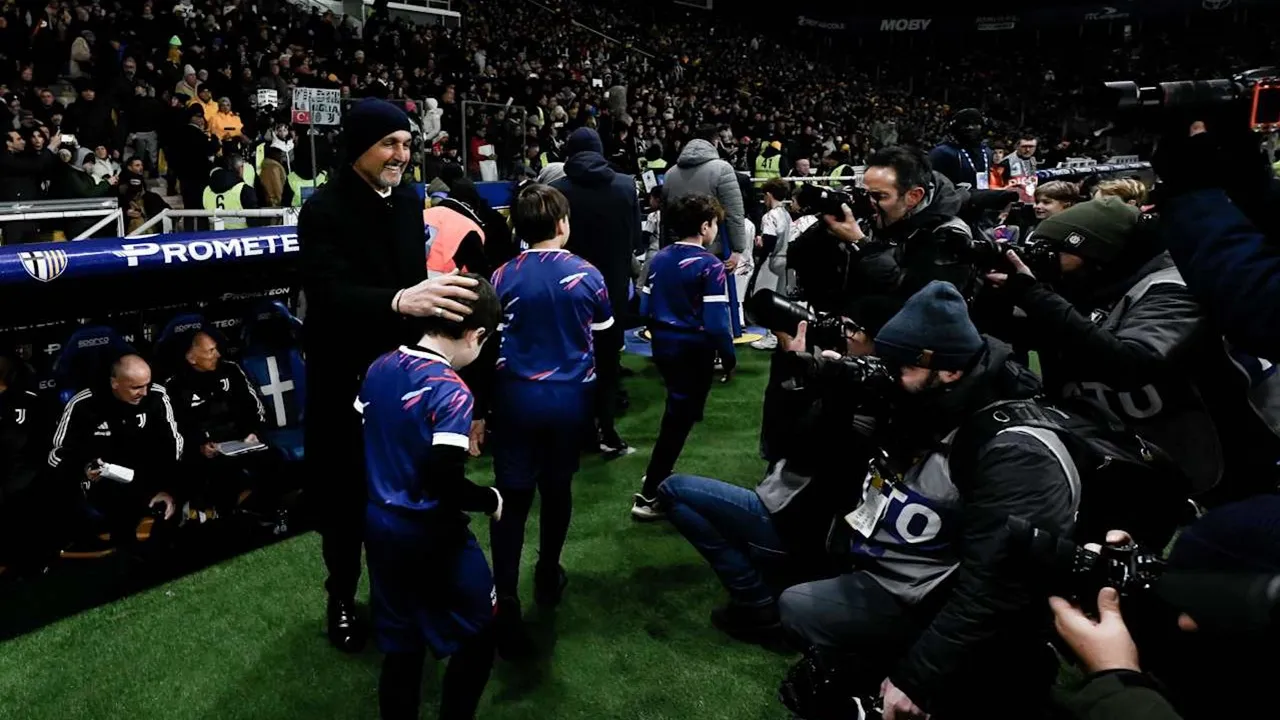 Luciano Spalletti Buka Suara soal Rumor Mauro Icardi dan Randal Kolo Muani