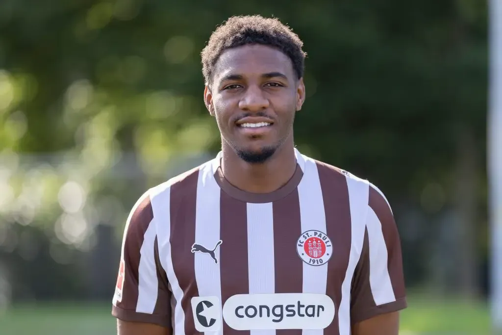 St. Pauli Lepas Oladapo Afolayan ke Blackburn Rovers