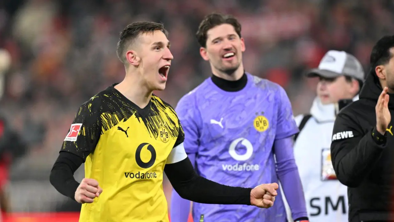 Usai Pangkas Jarak dengan Bayern, Nico Schlotterbeck Pede Dortmund Juara