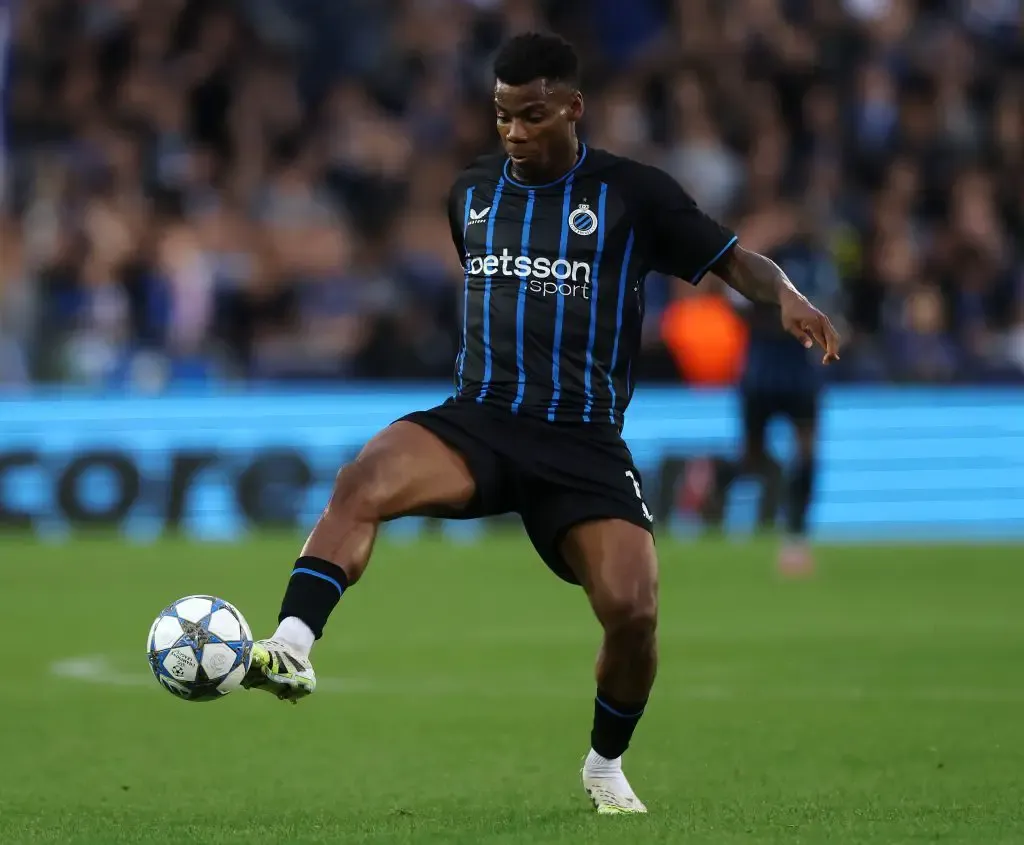 Wolfsburg Gagal Amankan Raphael Onyedika dari Club Brugge dalam Manuver Transfer Seru